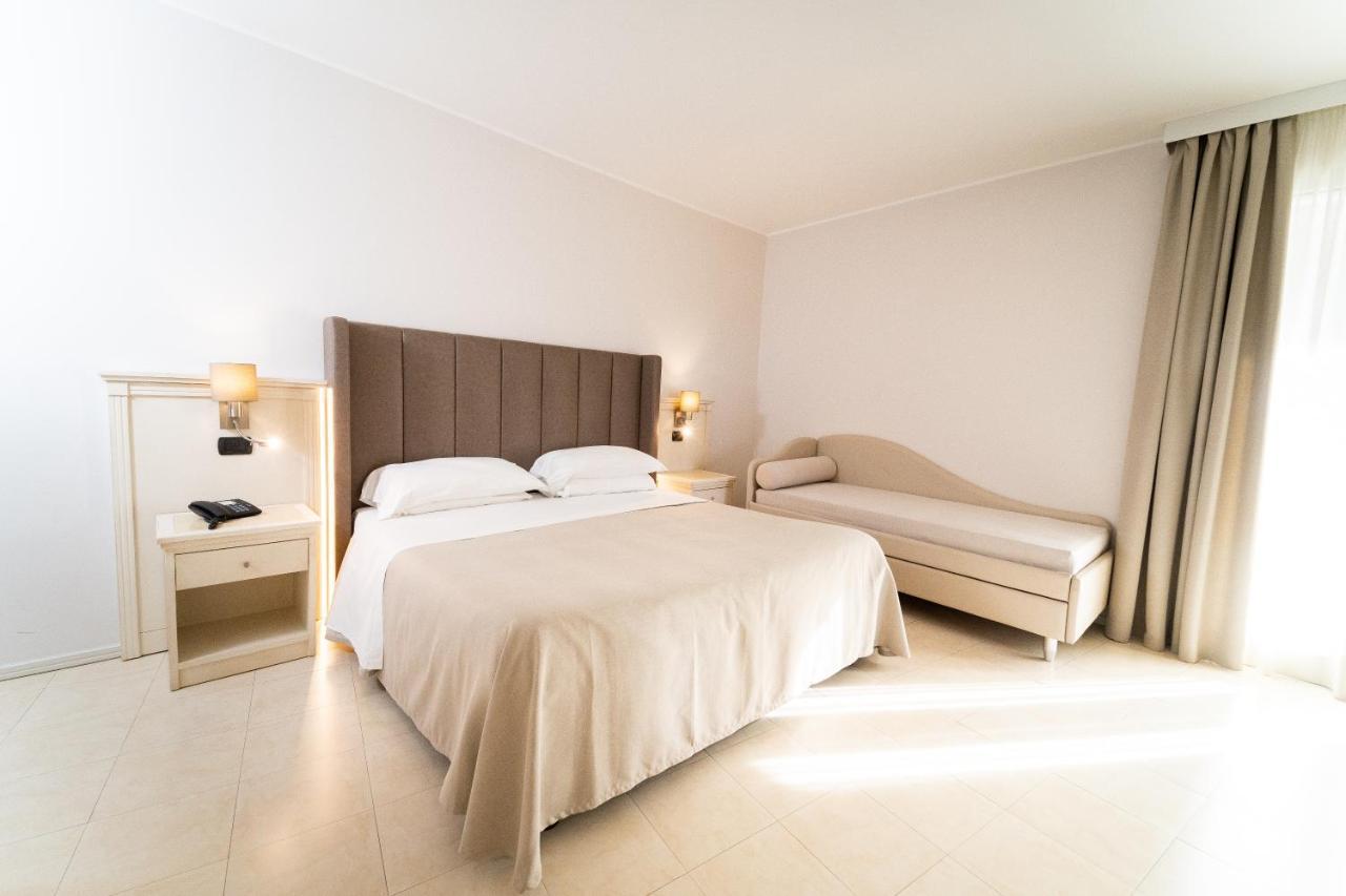 פורטו צ'זראו Hotel Falli מראה חיצוני תמונה
